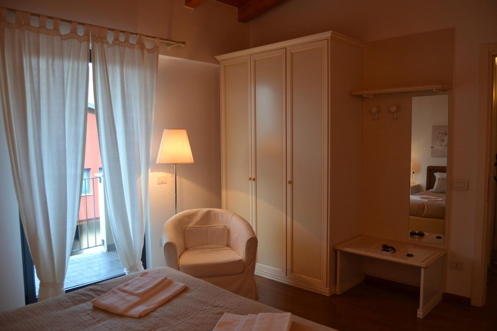 Residence I Fiori Piantedo Zewnętrze zdjęcie